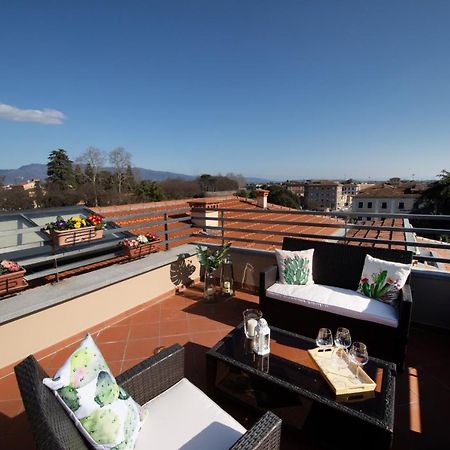 Rooftop Delight With Terrace Lucca Buitenkant foto