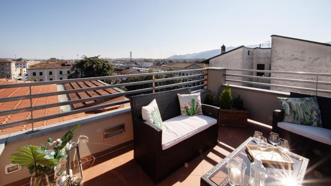 Rooftop Delight With Terrace Lucca Buitenkant foto