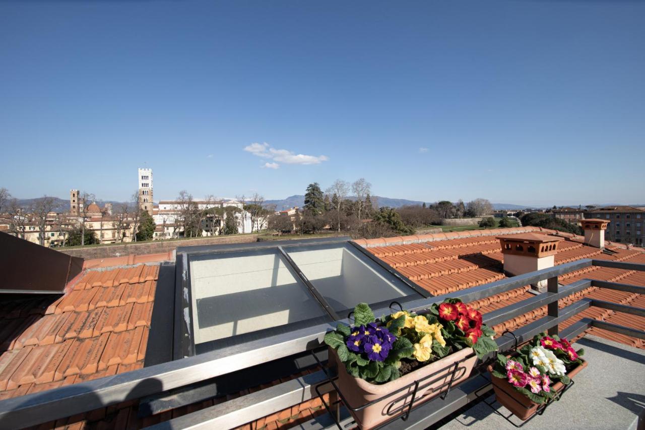 Rooftop Delight With Terrace Lucca Buitenkant foto
