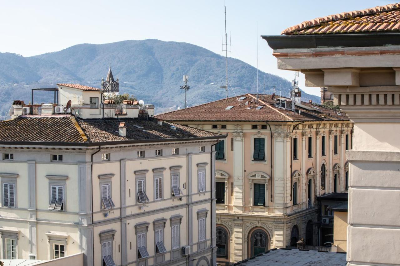 Rooftop Delight With Terrace Lucca Buitenkant foto